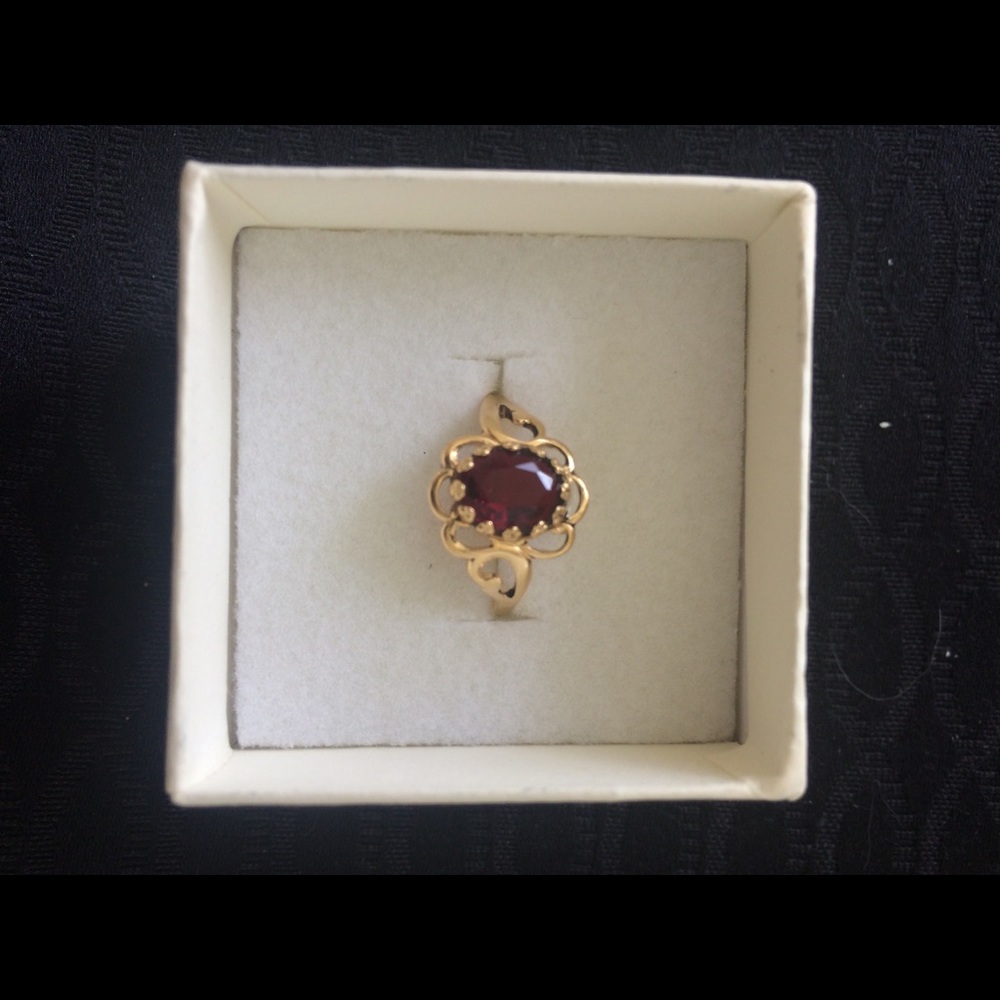 Faux garnet ring